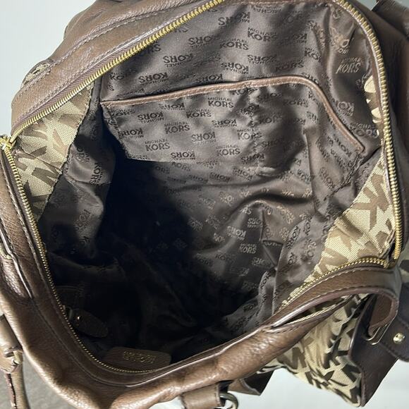 MICHAEL KORS Tan Large Zip Closure Brown Leather Canvas Logo Duffle Style Bag - Picture 4 of 9